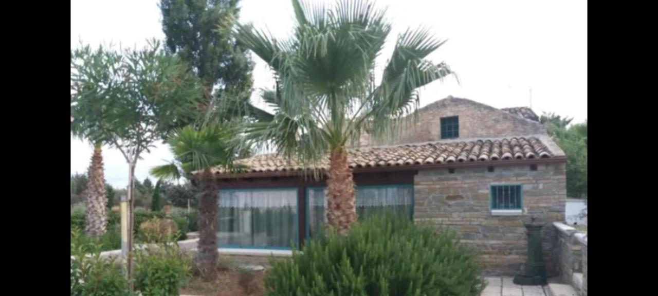 بيستيشي Agriturismo Terranova المظهر الخارجي الصورة