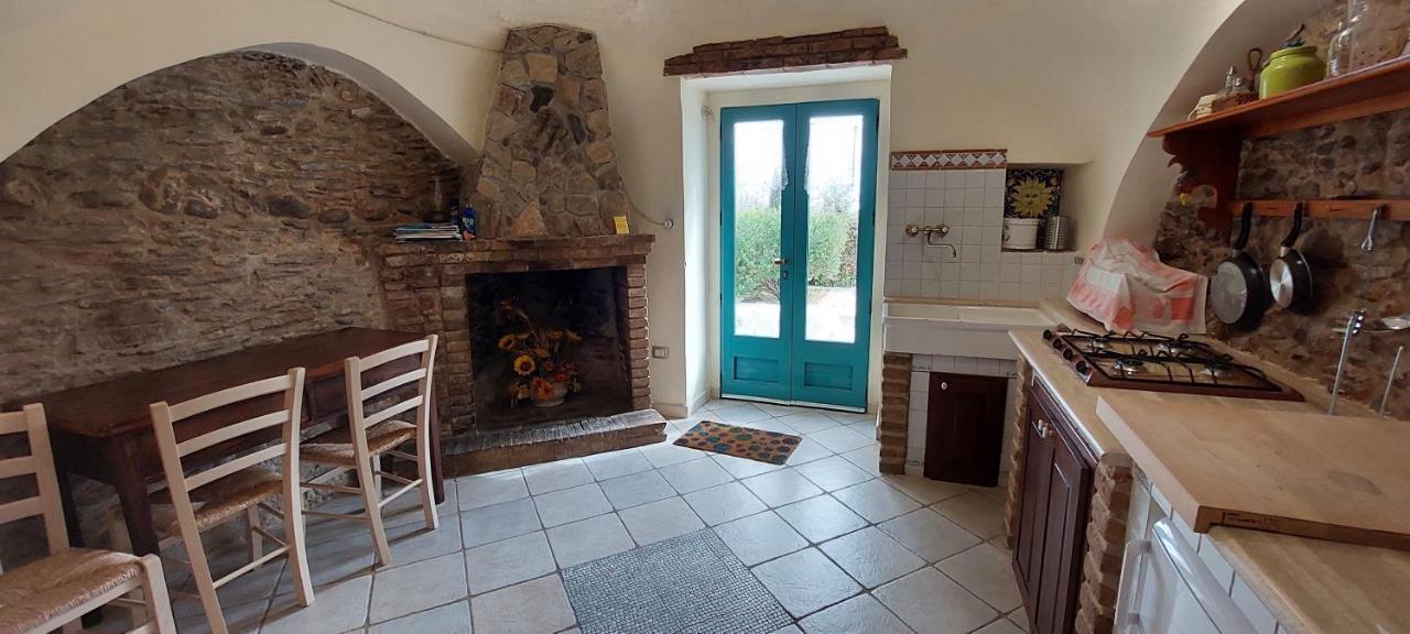 بيستيشي Agriturismo Terranova المظهر الخارجي الصورة