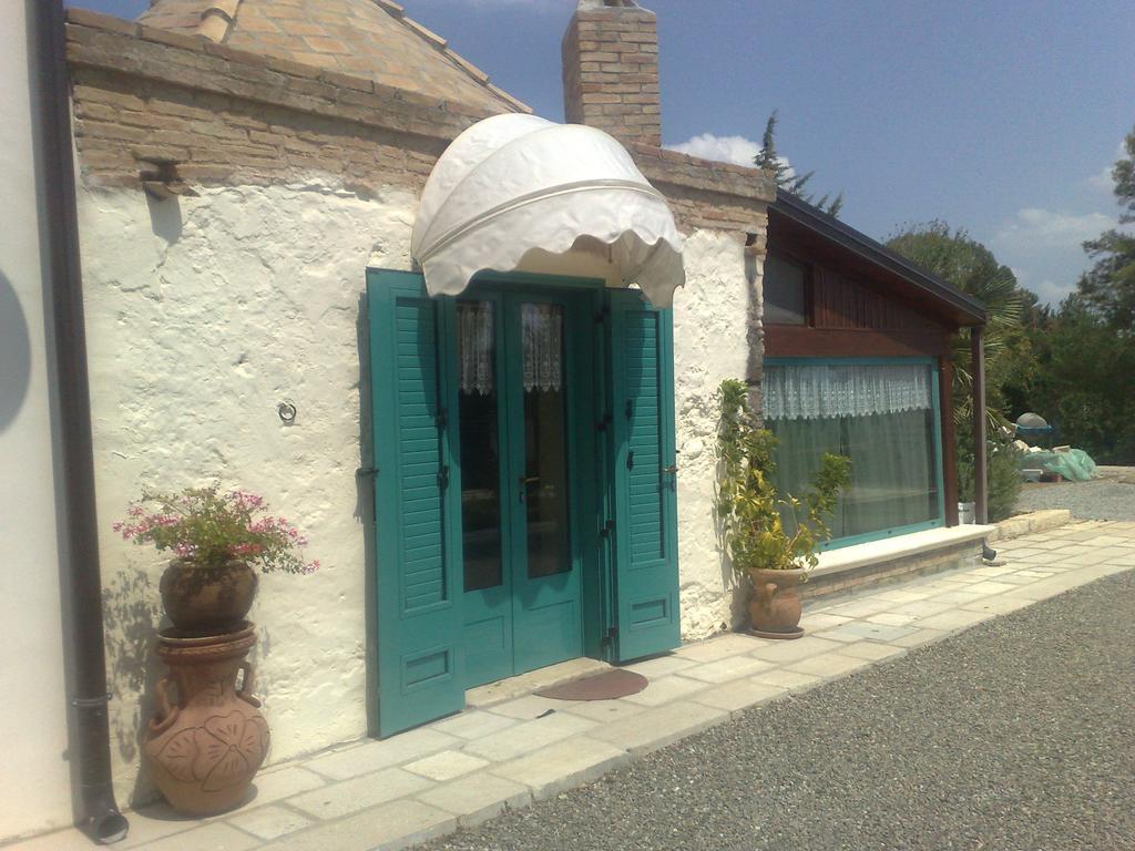 بيستيشي Agriturismo Terranova المظهر الخارجي الصورة