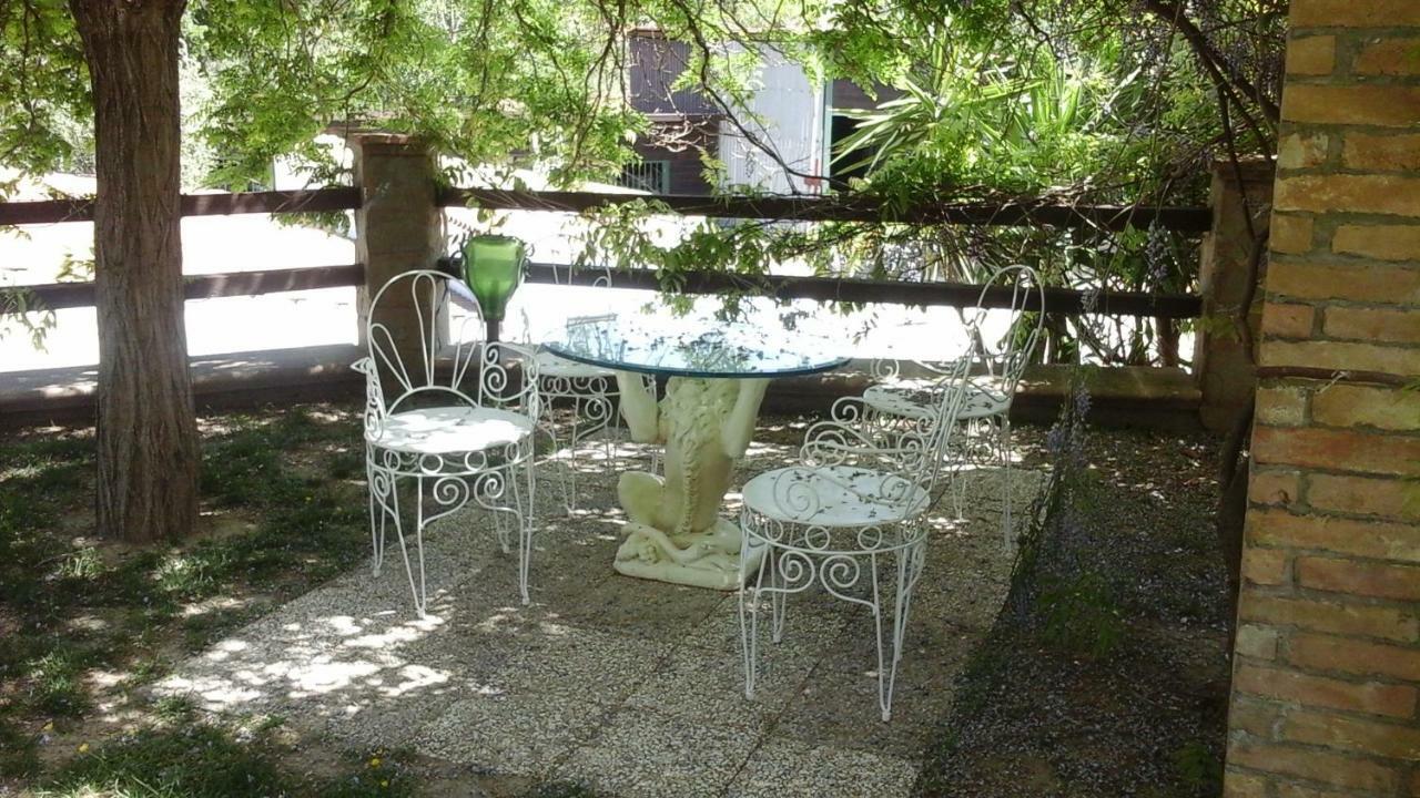 بيستيشي Agriturismo Terranova المظهر الخارجي الصورة